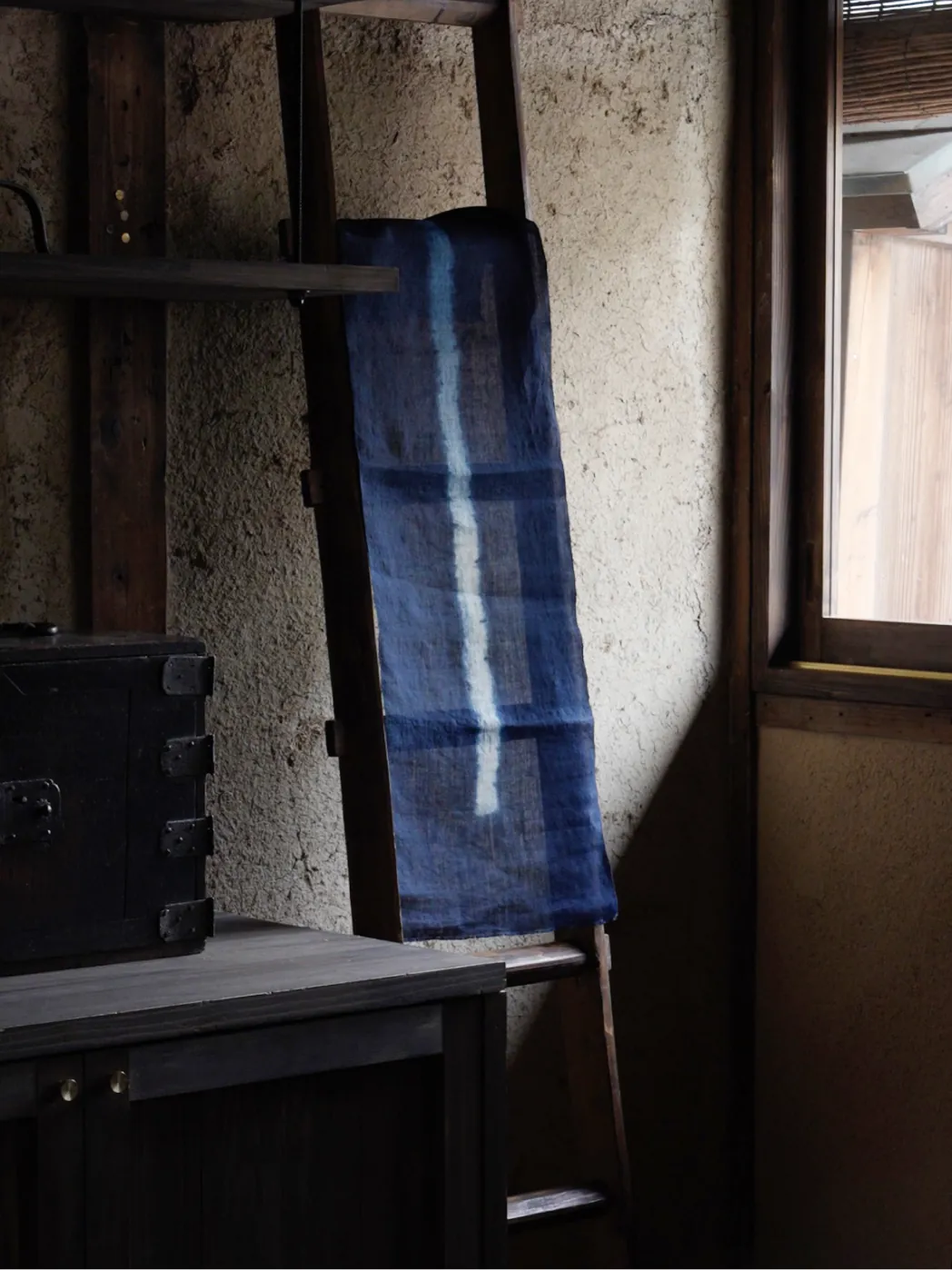 Indigo shibori pattern