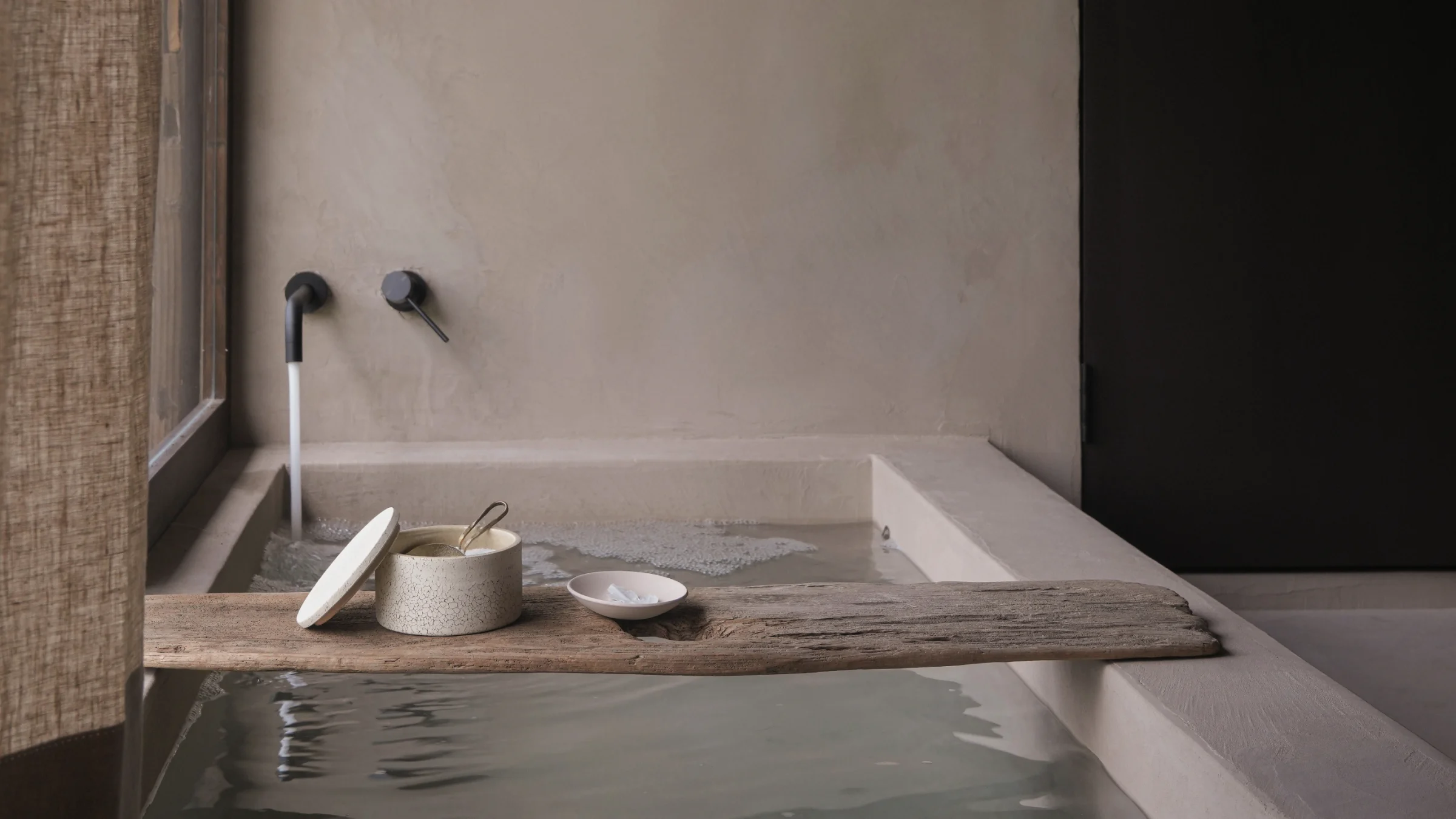 Maana Kiyomizu Suite 1 Bath.